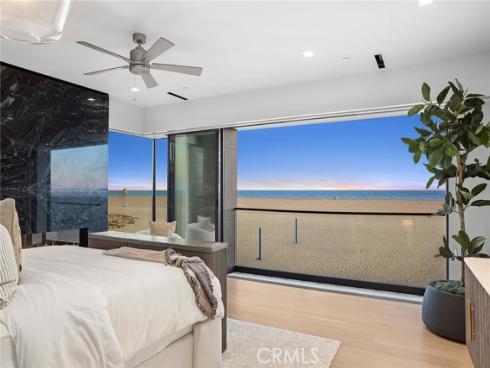 706 W Oceanfront  , Newport Beach, CA