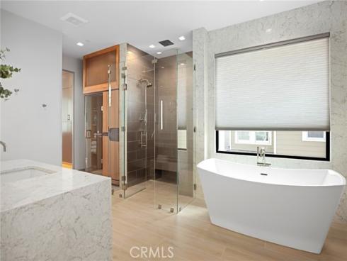 706 W Oceanfront  , Newport Beach, CA