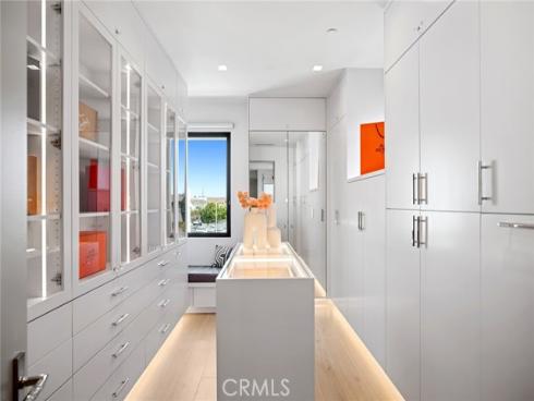 706 W Oceanfront  , Newport Beach, CA