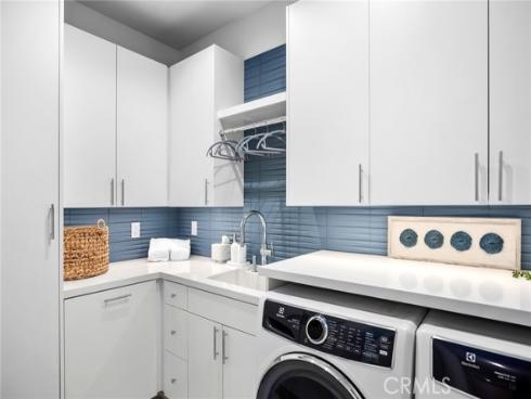 706 W Oceanfront  , Newport Beach, CA