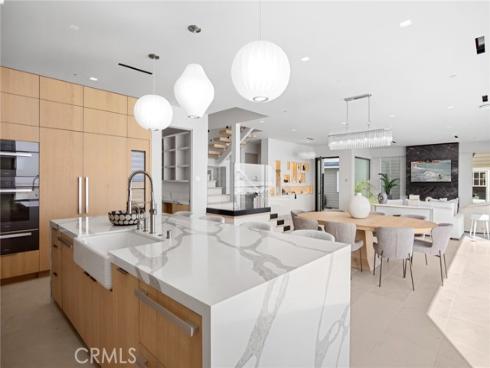 706 W Oceanfront  , Newport Beach, CA