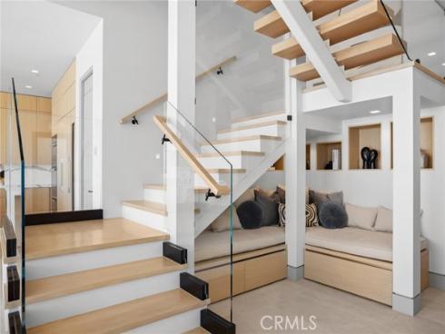 706 W Oceanfront  , Newport Beach, CA