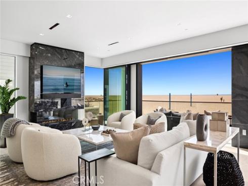 706 W Oceanfront  , Newport Beach, CA