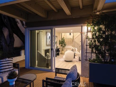 2175  Vista Entrada  , Newport Beach, CA