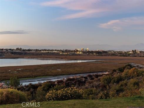 2175  Vista Entrada  , Newport Beach, CA