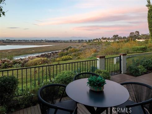2175  Vista Entrada  , Newport Beach, CA