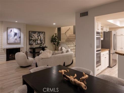 2175  Vista Entrada  , Newport Beach, CA
