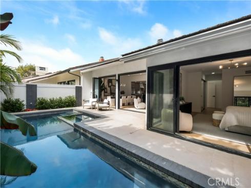 22 Rue Cannes , Newport Beach, CA