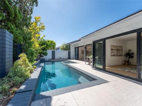 22 Rue Cannes , Newport Beach, CA