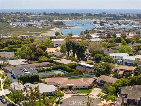 807  Aldebaran   Circle, Newport Beach, CA