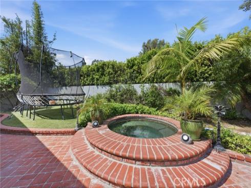 1633  Santiago  , Newport Beach, CA