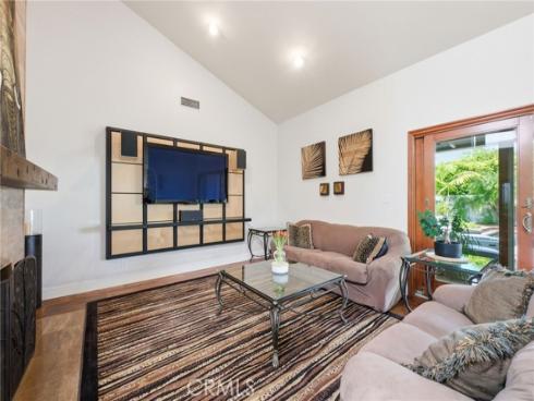 1633  Santiago  , Newport Beach, CA