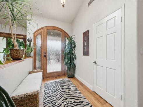 1633  Santiago  , Newport Beach, CA