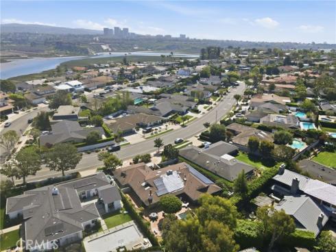 1633  Santiago  , Newport Beach, CA