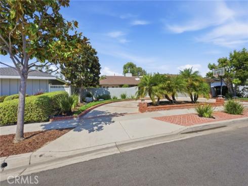 1633  Santiago  , Newport Beach, CA