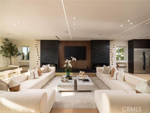 4  Narbonne  , Newport Beach, CA