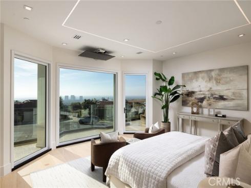 4  Narbonne  , Newport Beach, CA
