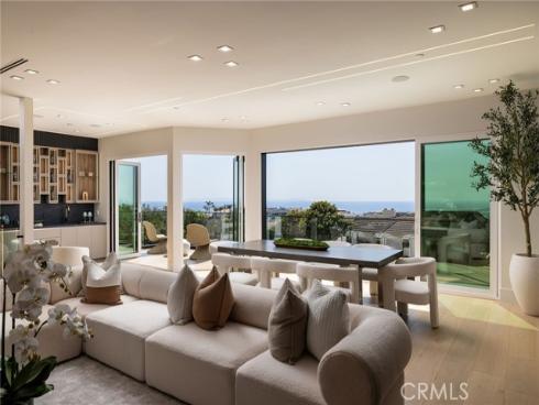 4  Narbonne  , Newport Beach, CA