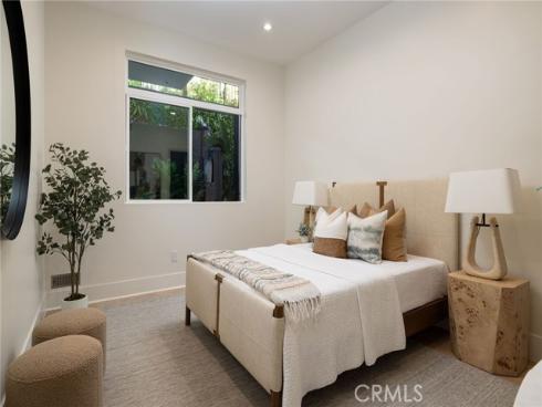 4  Narbonne  , Newport Beach, CA