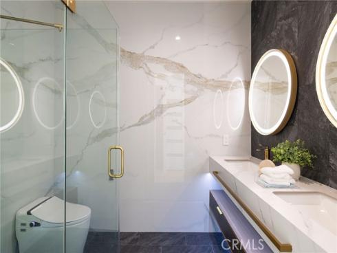 4  Narbonne  , Newport Beach, CA