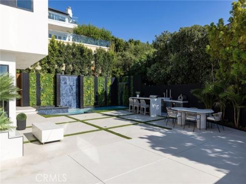 4  Narbonne  , Newport Beach, CA