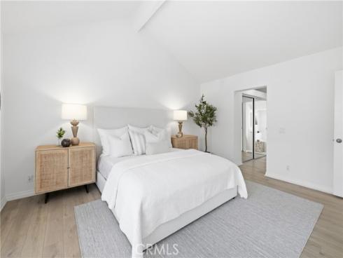 909  Muirfield  , Newport Beach, CA