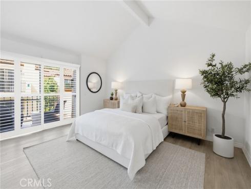 909  Muirfield  , Newport Beach, CA