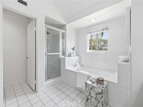 909  Muirfield  , Newport Beach, CA