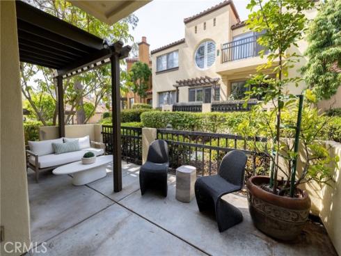 909  Muirfield  , Newport Beach, CA