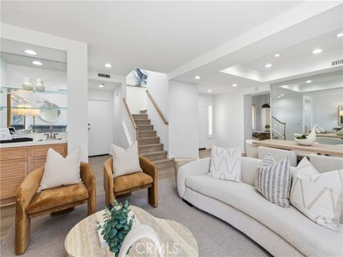 909  Muirfield  , Newport Beach, CA