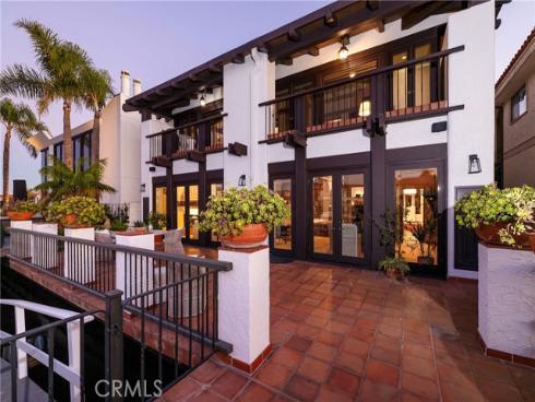 47  Linda Isle  , Newport Beach, CA