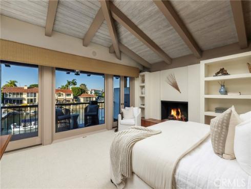 47  Linda Isle  , Newport Beach, CA