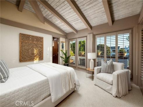 47  Linda Isle  , Newport Beach, CA