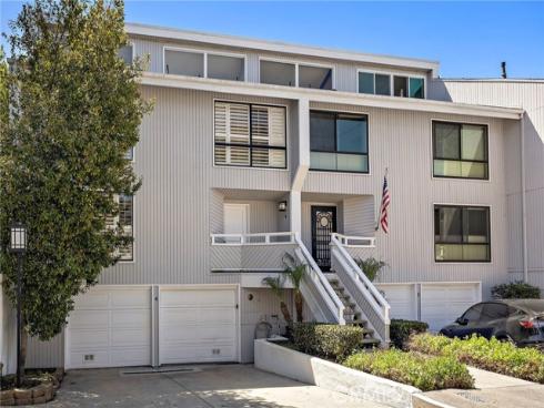 4 Odyssey Court, Newport Beach, CA