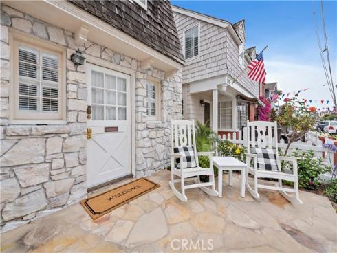 224  Amethyst  , Newport Beach, CA