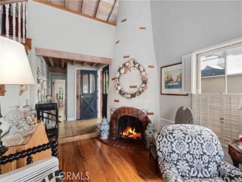 323 E Bay Front  , Newport Beach, CA