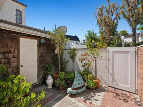 323 E Bay Front  , Newport Beach, CA