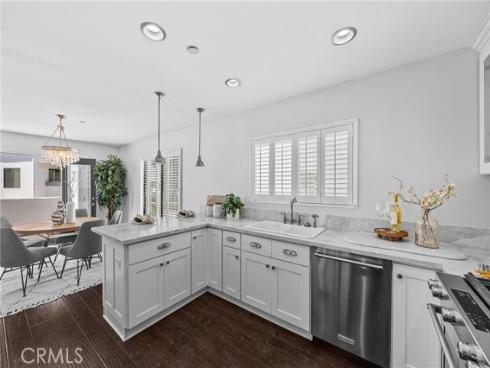 301  Harbor Woods   Place, Newport Beach, CA