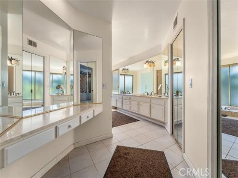 10  Rue Valbonne  , Newport Beach, CA