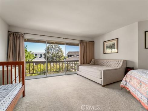 10  Rue Valbonne  , Newport Beach, CA