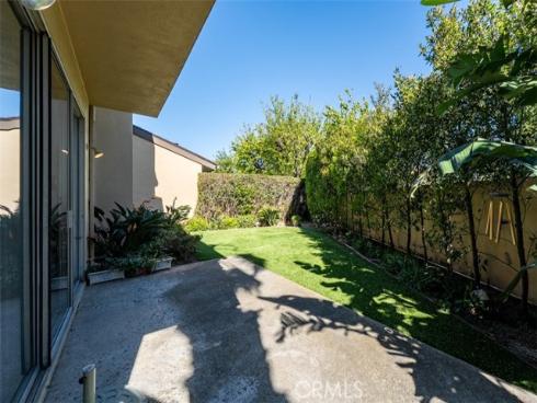 10  Rue Valbonne  , Newport Beach, CA