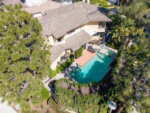 10  Rue Valbonne  , Newport Beach, CA