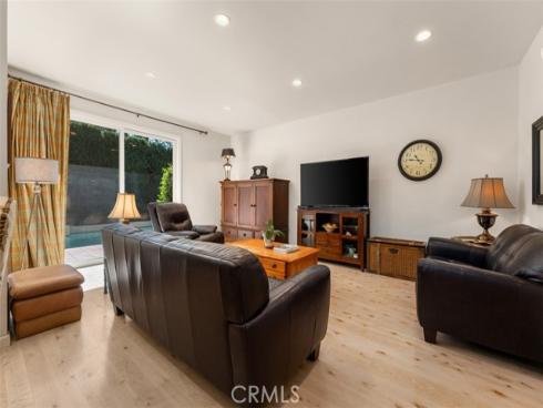 10  Rue Valbonne  , Newport Beach, CA