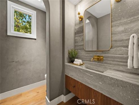 15 Seabluff , Newport Beach, CA