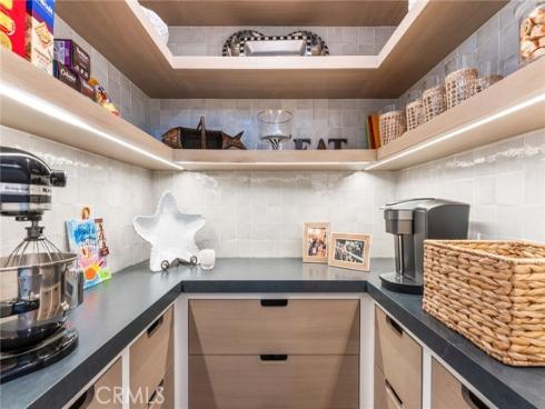 109  Turquoise  , Newport Beach, CA