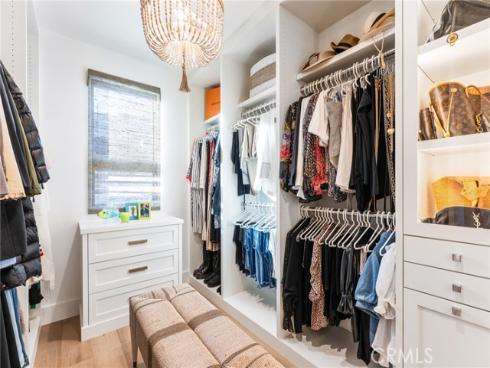 109  Turquoise  , Newport Beach, CA