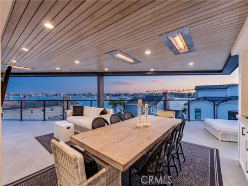 109  Turquoise  , Newport Beach, CA