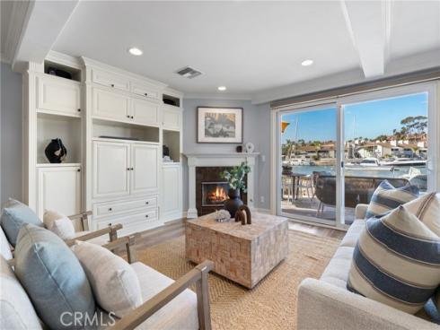 1011 N Bay Front  , Newport Beach, CA