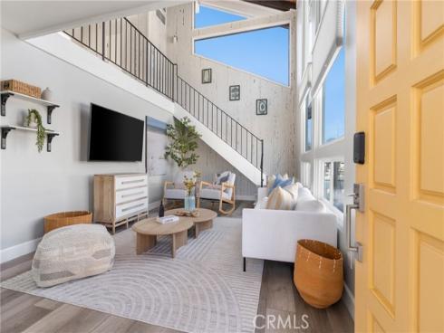 1011 N Bay Front  , Newport Beach, CA