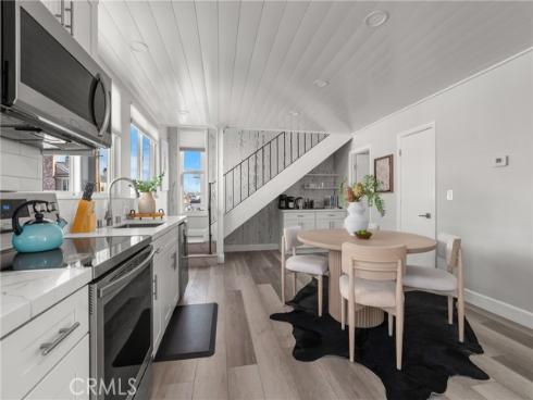 1011 N Bay Front  , Newport Beach, CA